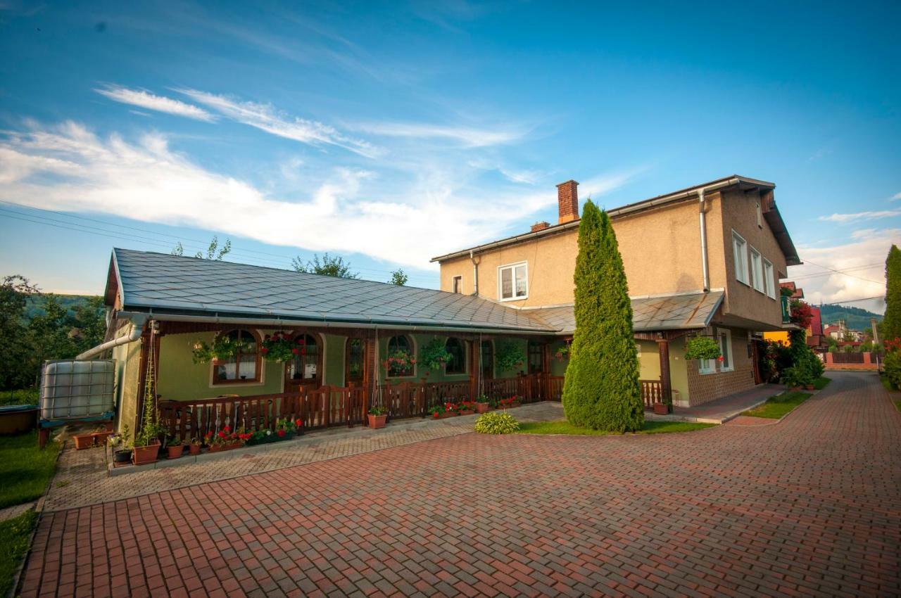 Apartman Pri Zamocku Bešeňová Exterior foto