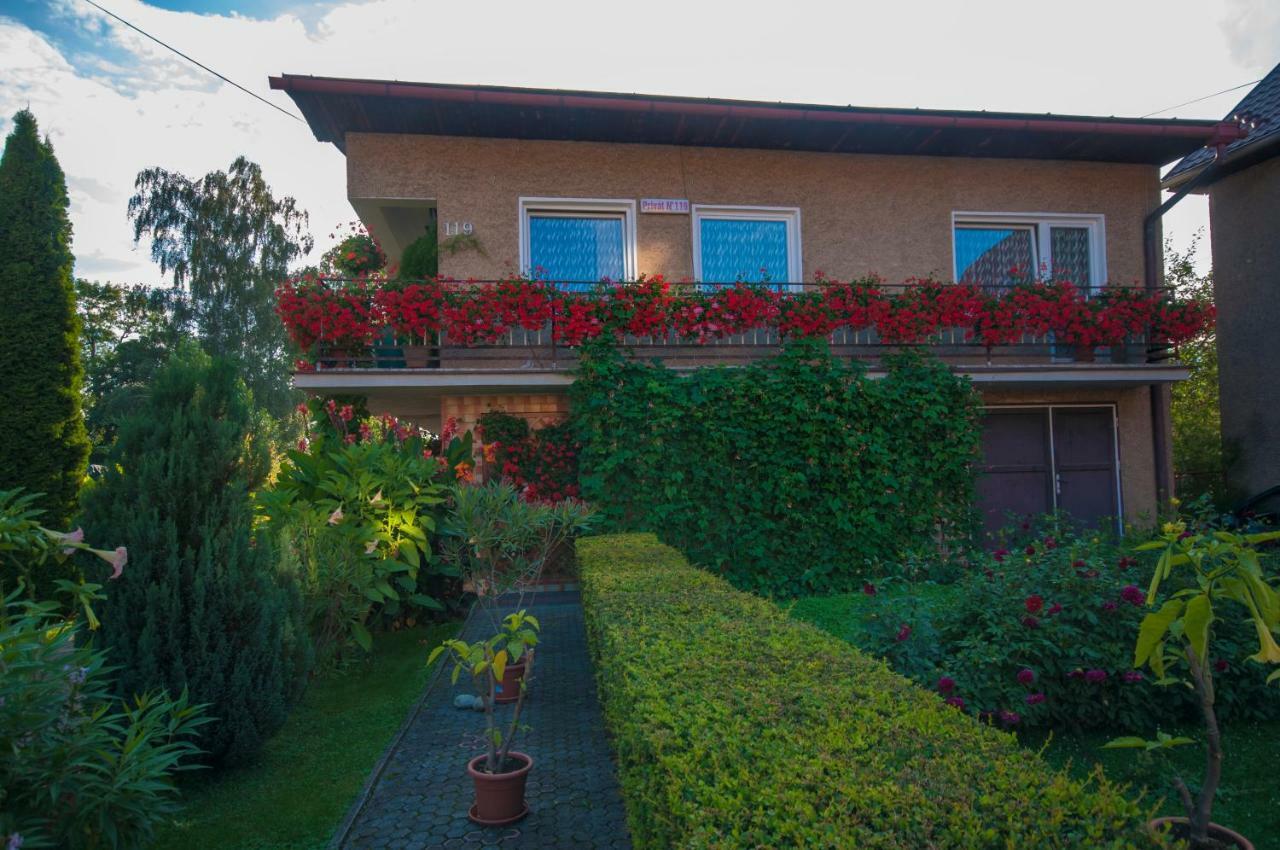 Apartman Pri Zamocku Bešeňová Exterior foto