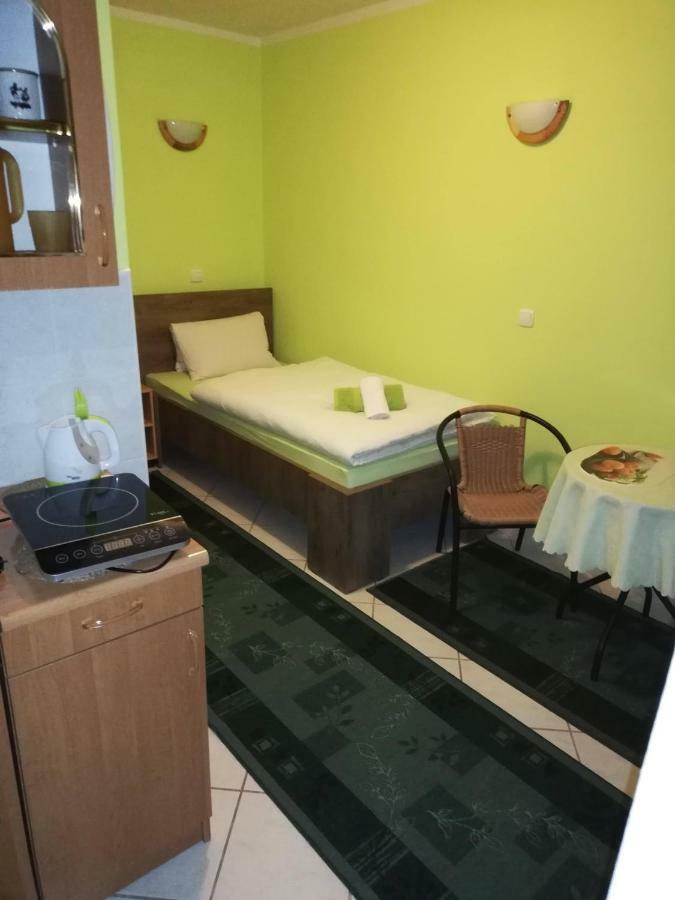 Apartman Pri Zamocku Bešeňová Exterior foto